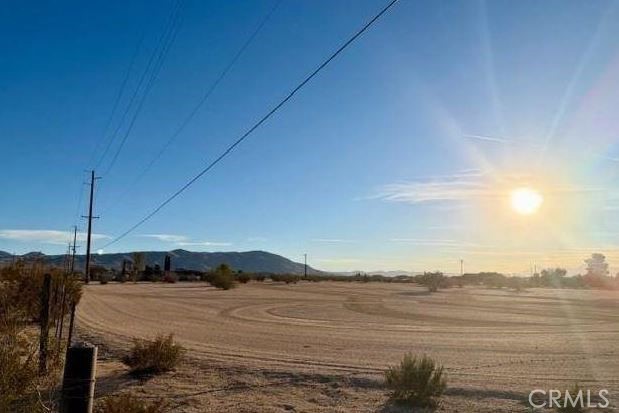 23585 Bear Valley