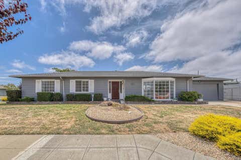 Photo of 1001 Polk Street, Salinas, CA 93906 (MLS # ML82058118)