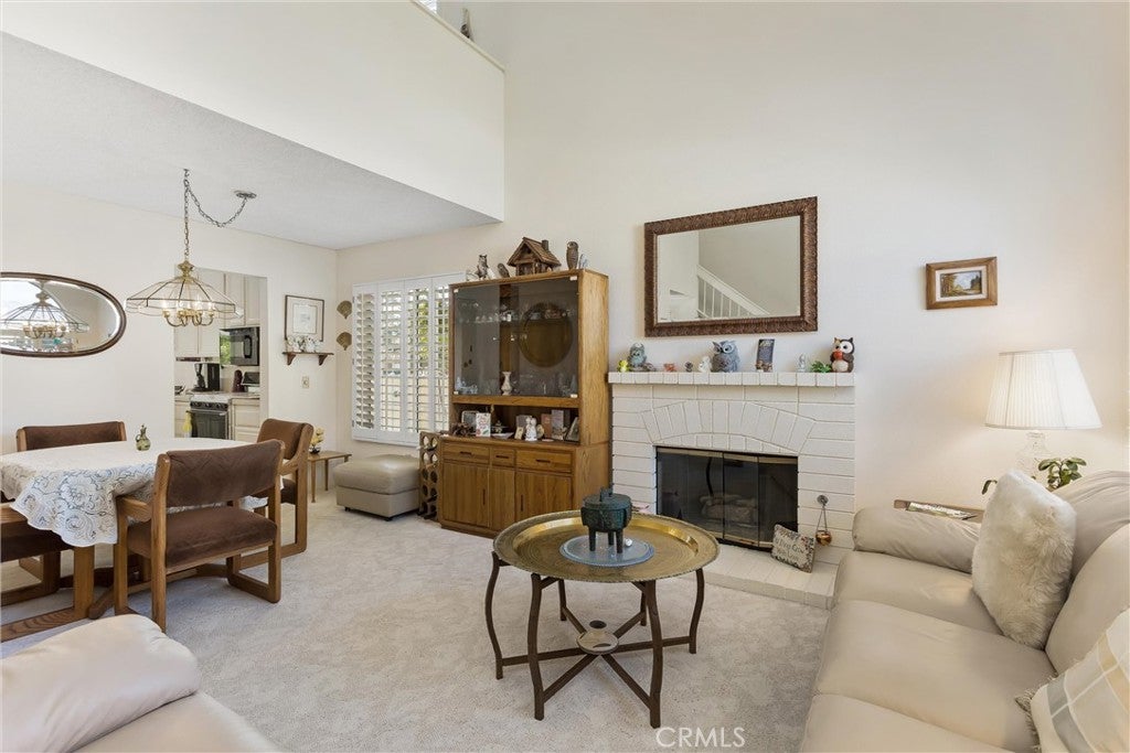607 Indian Wells Road
