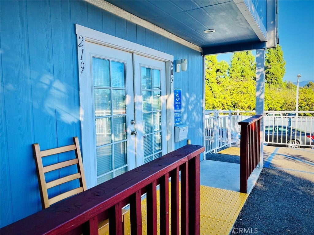 408 N Pico ave