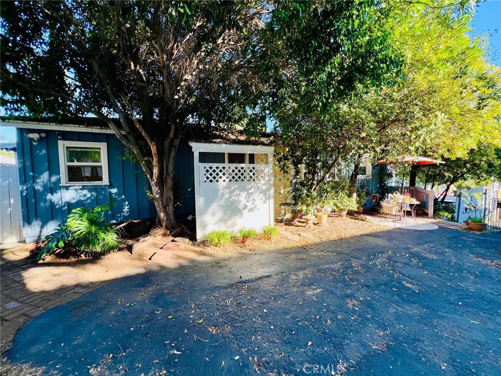408 N Pico ave