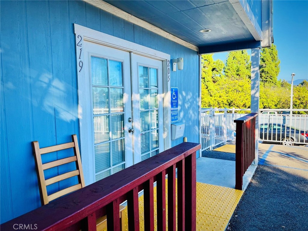 408 N Pico ave