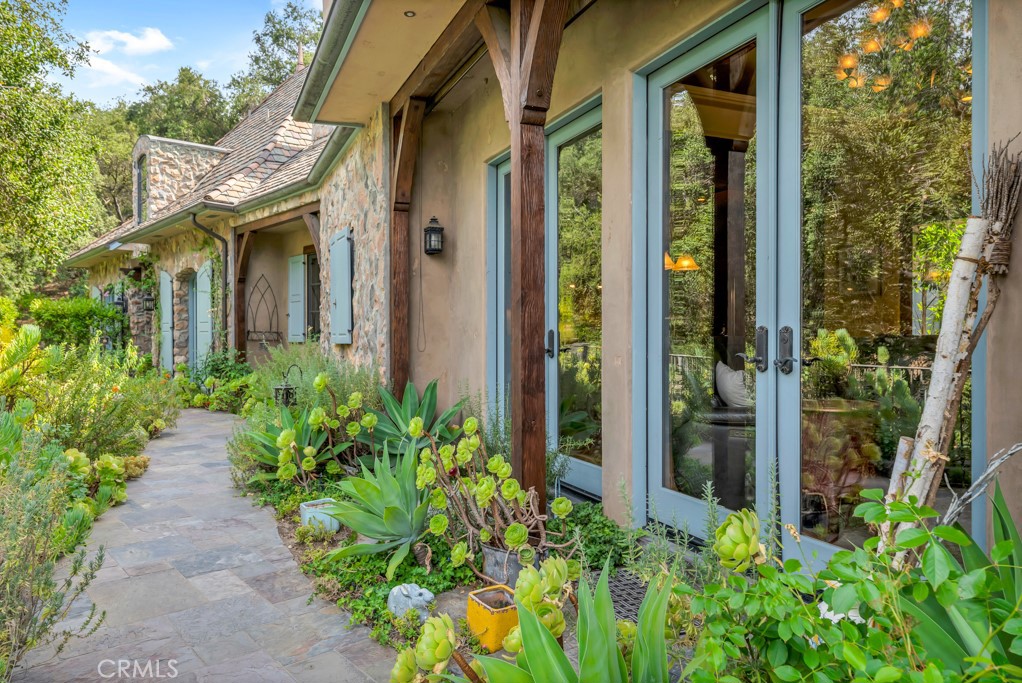 3439 Dorothy Road