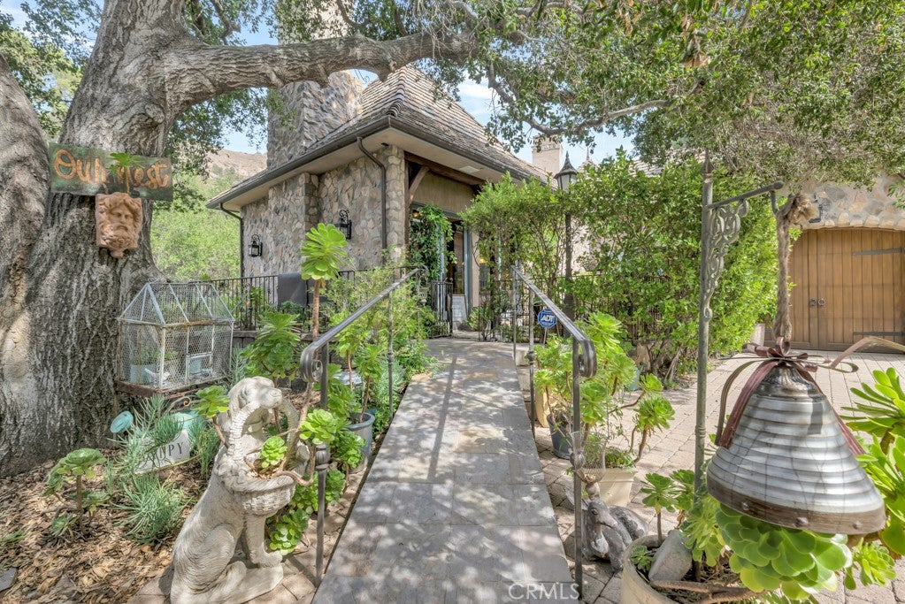 3439 Dorothy Road