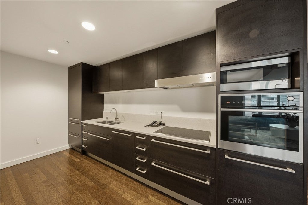6250 Hollywood Boulevard 4M