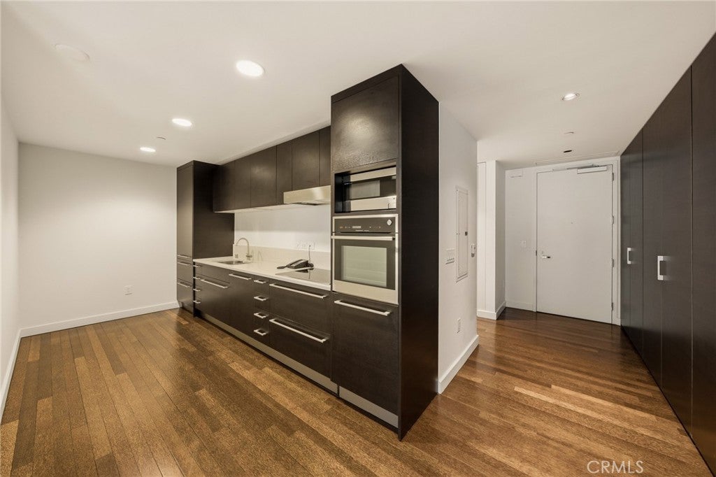 6250 Hollywood Boulevard 4M