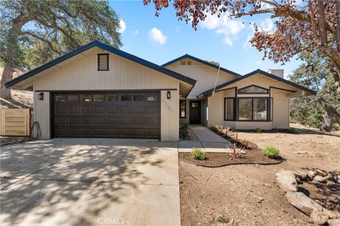 Photo of 22381 William Tell Trail TRL, Tehachapi, CA 93561 (MLS # SR26186220)