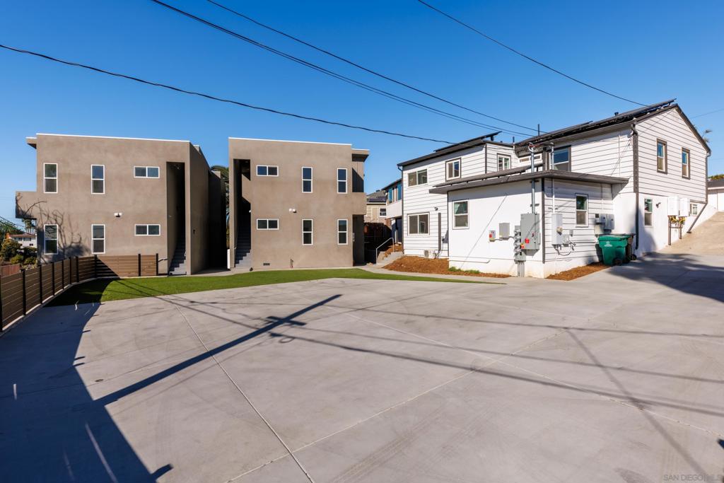 San Diego - Residential Income