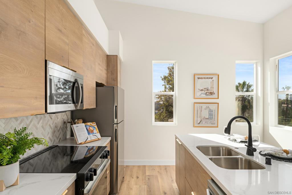 San Diego - Residential Income