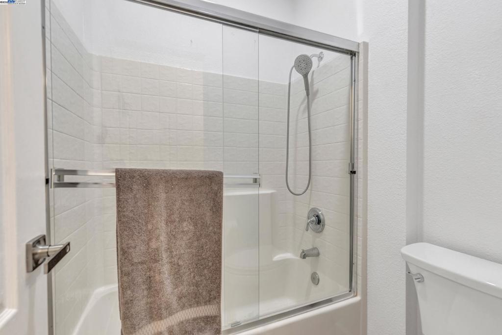 MIRA VISTA HILLS - Residential