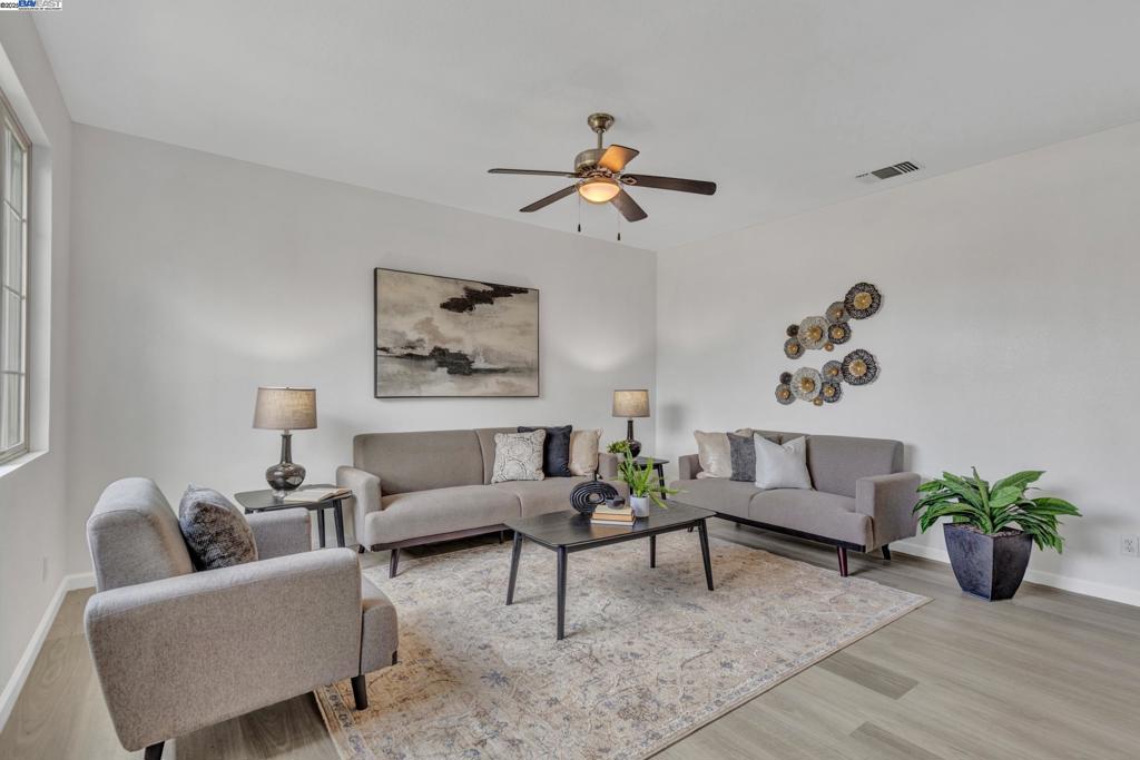 MIRA VISTA HILLS - Residential
