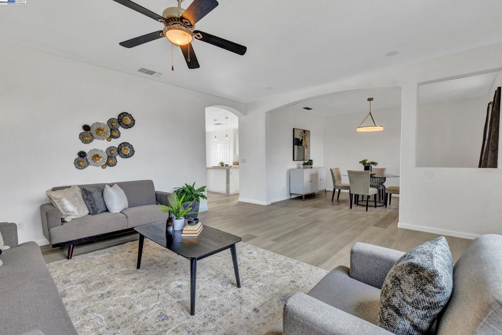 MIRA VISTA HILLS - Residential