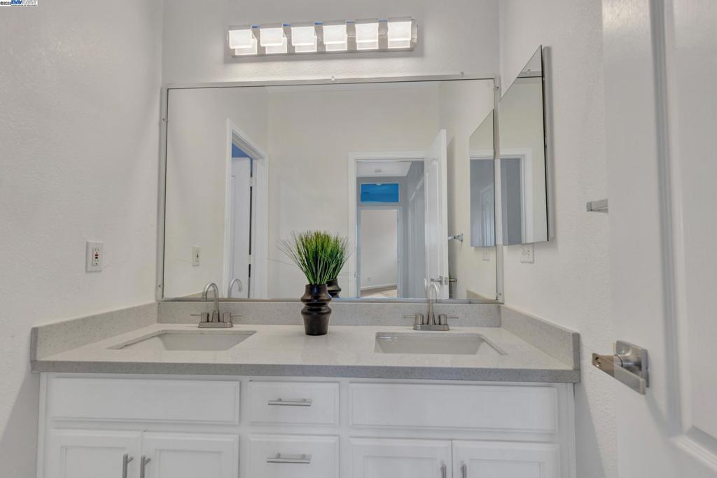MIRA VISTA HILLS - Residential