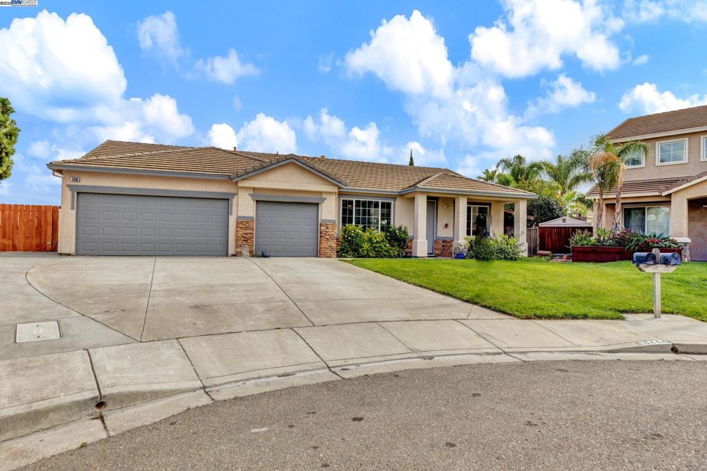 MIRA VISTA HILLS - Residential