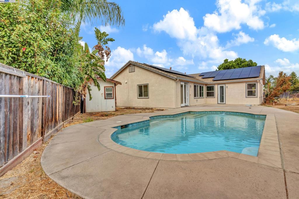MIRA VISTA HILLS - Residential