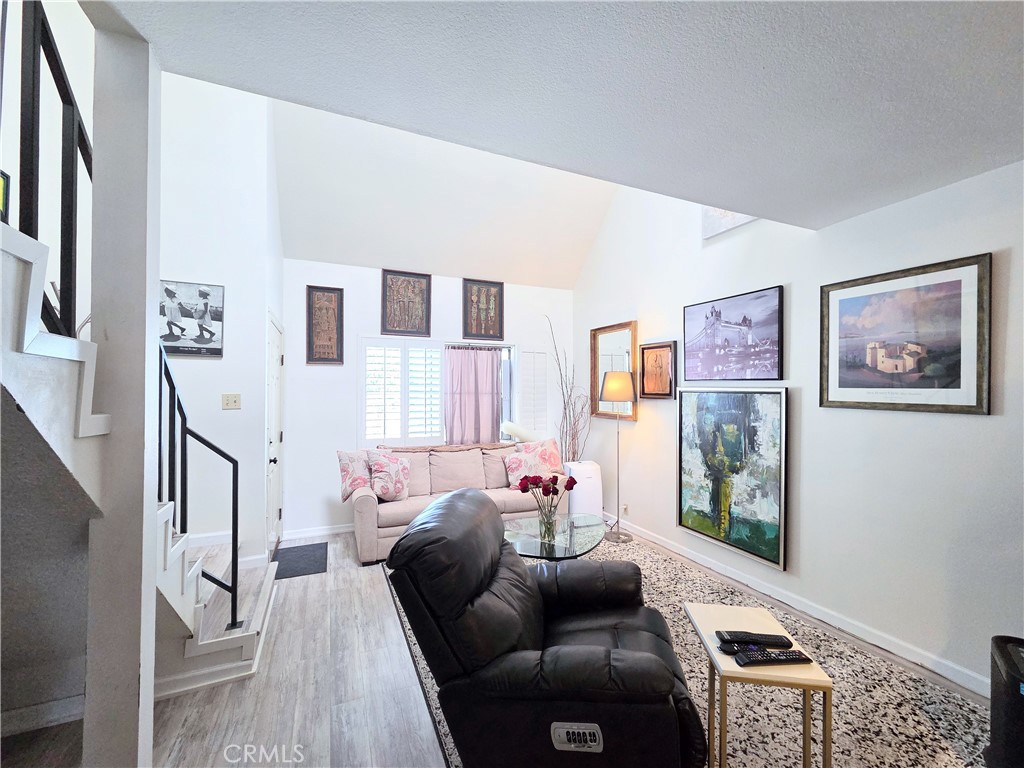Downtown (DT) - Residential Lease