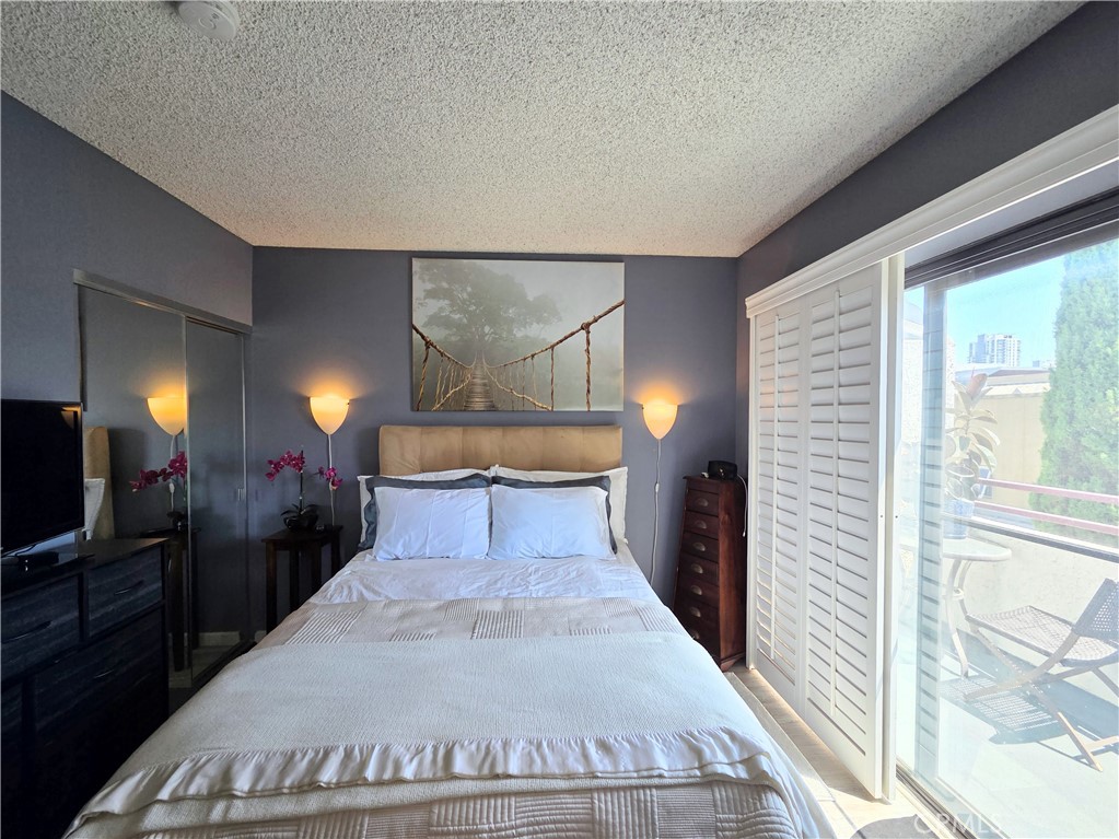 Downtown (DT) - Residential Lease
