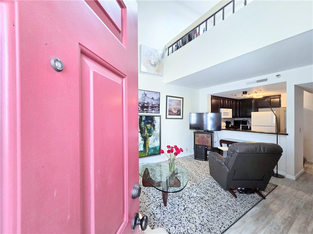 Downtown (DT) - Residential Lease