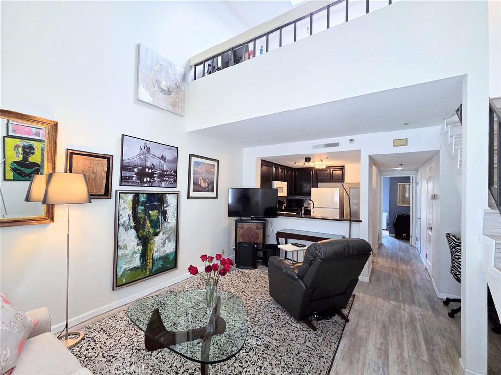 Downtown (DT) - Residential Lease