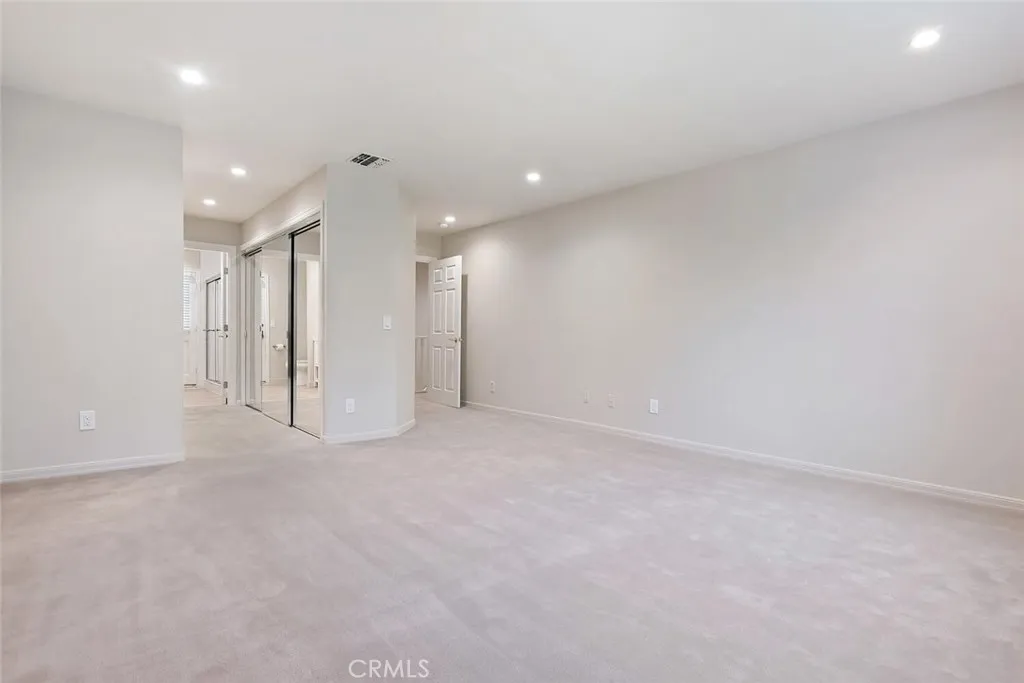 Tarzana, California 91356, United States, 3 Bedrooms Bedrooms, ,3 BathroomsBathrooms,Residential,Active,153002