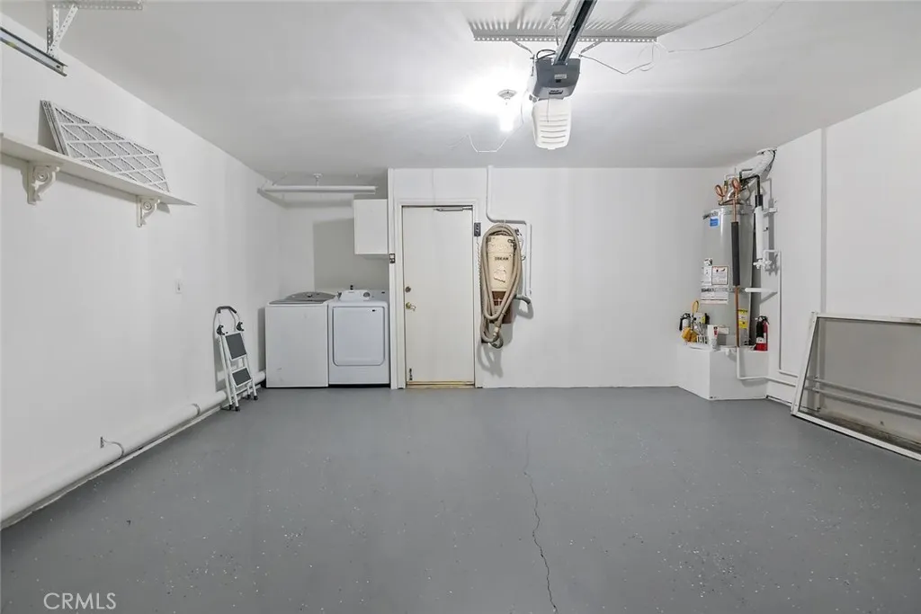 Tarzana, California 91356, United States, 3 Bedrooms Bedrooms, ,3 BathroomsBathrooms,Residential,Active,153002