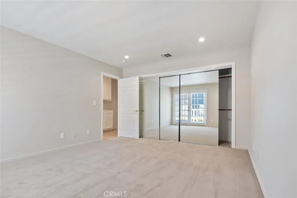 Tarzana, California 91356, United States, 3 Bedrooms Bedrooms, ,3 BathroomsBathrooms,Residential,Active,153002