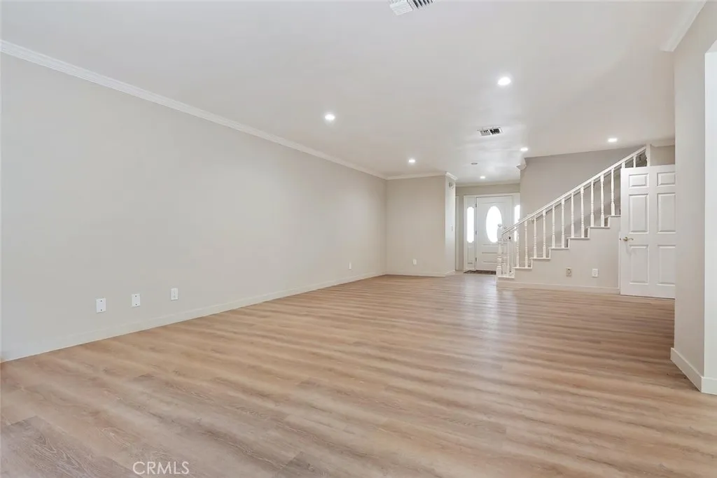 Tarzana, California 91356, United States, 3 Bedrooms Bedrooms, ,3 BathroomsBathrooms,Residential,Active,153002