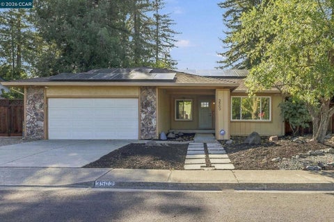 Photo of 3500 Monterey Court, Concord, CA 94519 (MLS # 41147245)