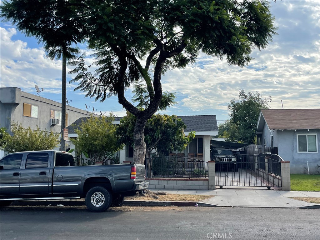 Motivated Seller . 4 bedroom 2 bath large living room perfect for a large family front and back yard , fruit trees . Close to schools ,metro station and stores. Great Layout , long driveway detached garage great for ADU conversion .