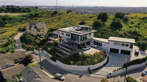 7015 Wrightcrest Drive Culver City CA 90232