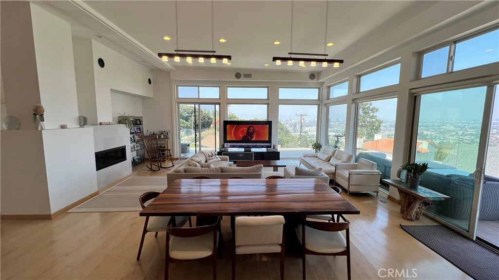 Properties 2 7015 Wrightcrest Drive