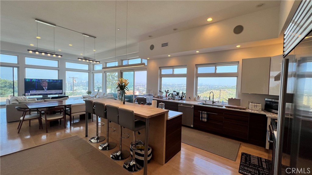 Properties 4 7015 Wrightcrest Drive