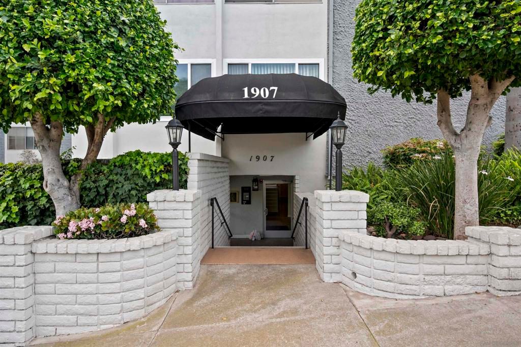 Photo of 1907 Robinson Ave Ave #309, San Diego, CA 92104 (MLS # 260004994SD)