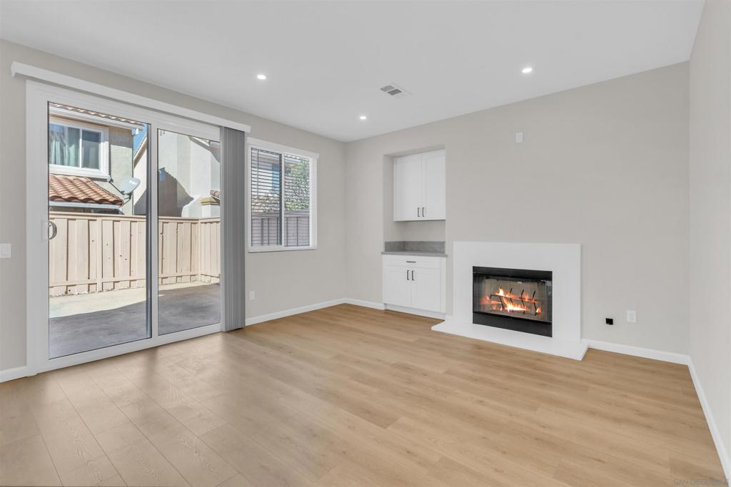 Mira Mesa - Residential