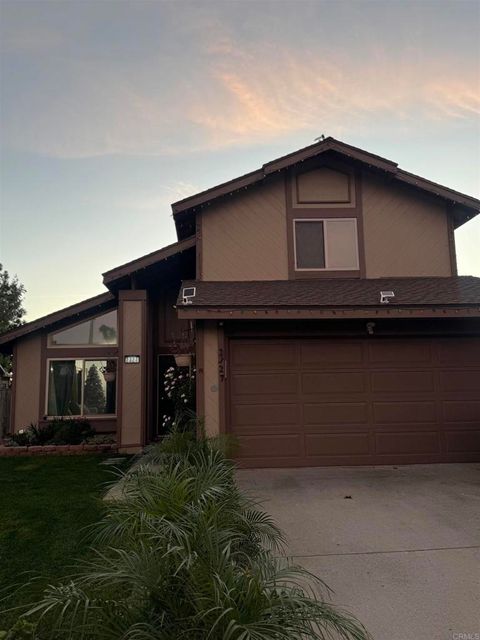 2327 Amber Lane Escondido CA 92026