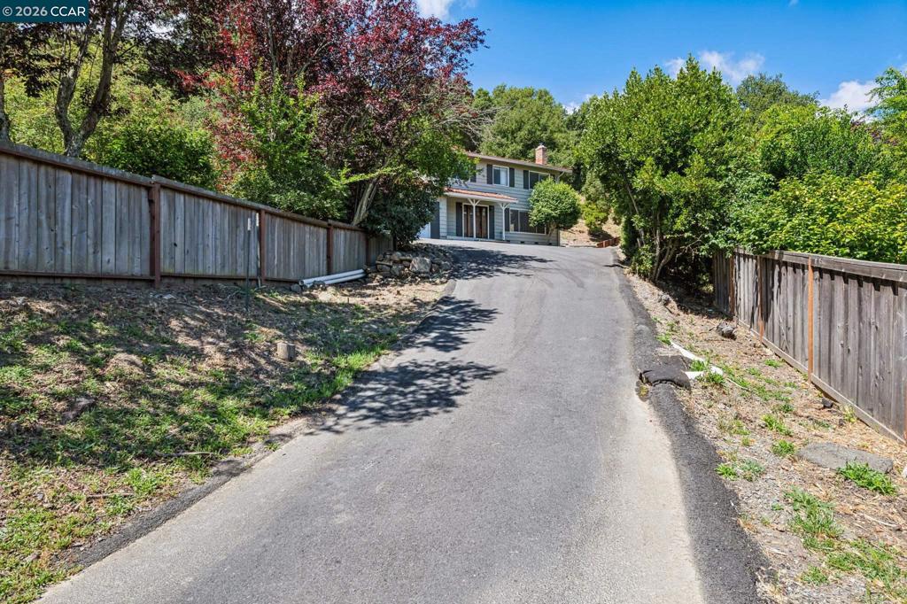 486 Butterfield Place