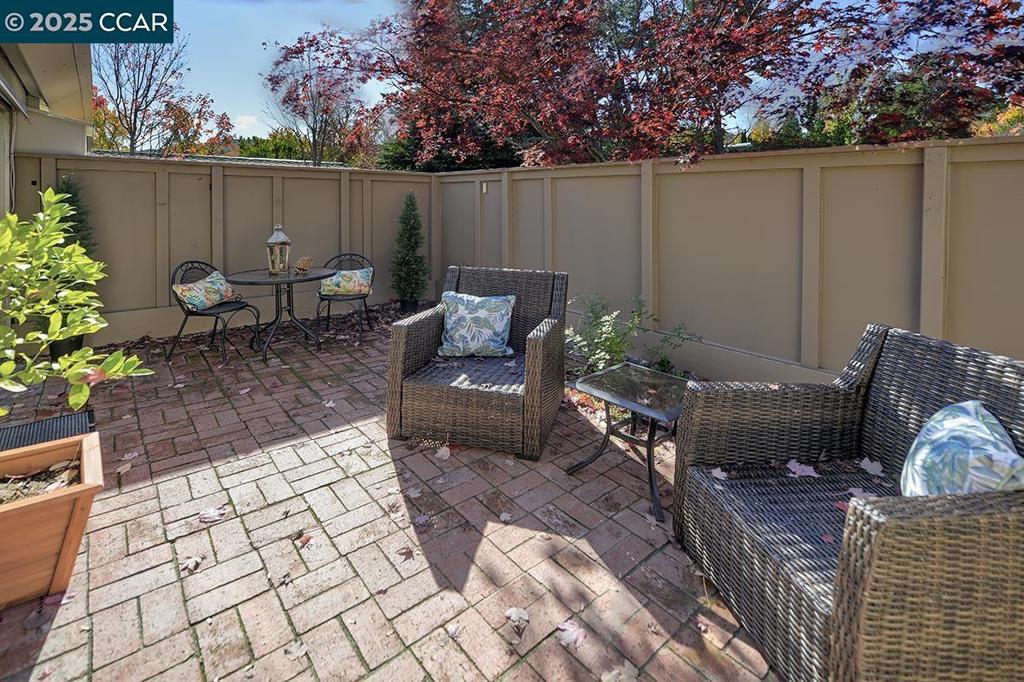 ROSSMOOR - Residential