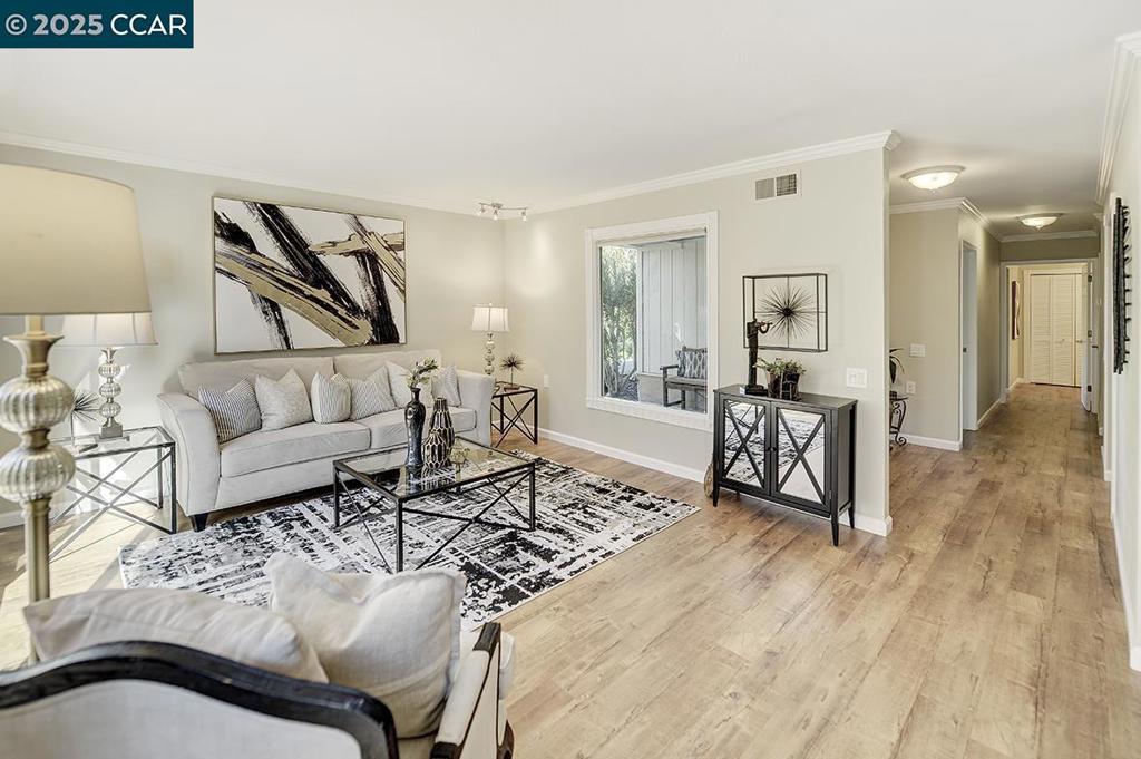 ROSSMOOR - Residential