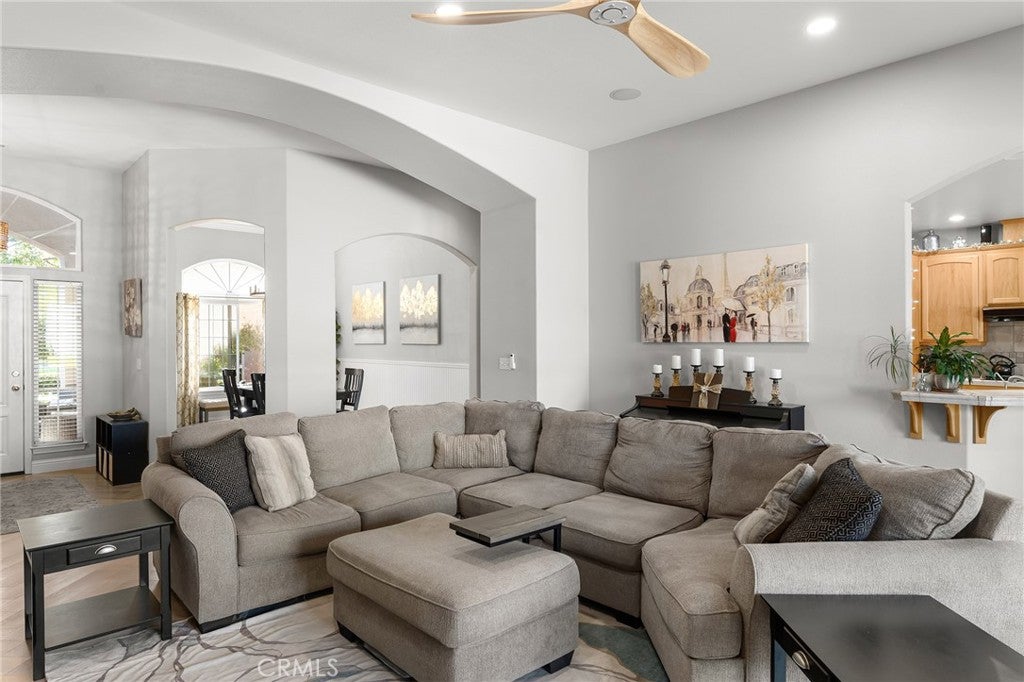 15 Marlin Court