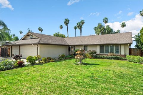 Photo of 9879 Canada Way, Riverside, CA 92503 (MLS # CV26051949)