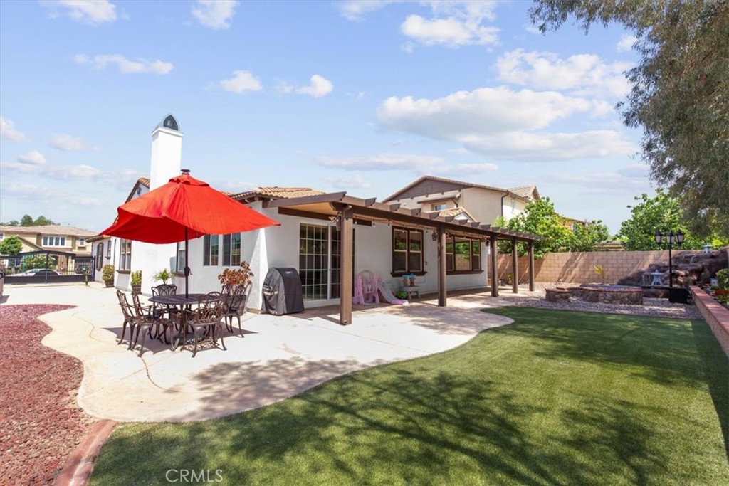 7145 Sunnyside Place