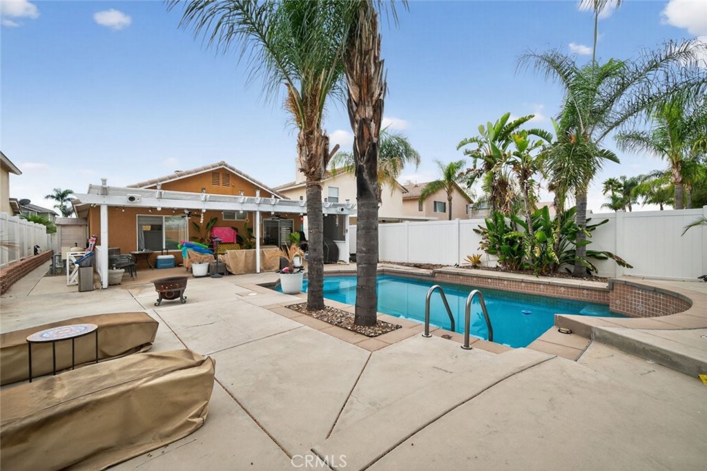 Experience comfort, privacy, and potential in this charming 3-bedroom, 2-bath single-family pool home, ideally situated in a quiet Murrieta neighborhood. With 1,168 sq ft of living space, this home offers a well-designed layout that maximizes space and functionality.
Enjoy sunny California days in your private backyard oasis featuring a sparkling pool, with no rear neighbors just open space for added peace and privacy. The attached 2-car garage provides convenience and additional storage.
Best of all, this home is located in a NO HOA community, giving you the freedom to enjoy your property without additional monthly fees.
This is a short sale opportunity, presenting a great chance for buyers to build equity with a bit of vision. Whether you're a first-time buyer, investor, or looking to downsize, this home offers solid value in a desirable location.