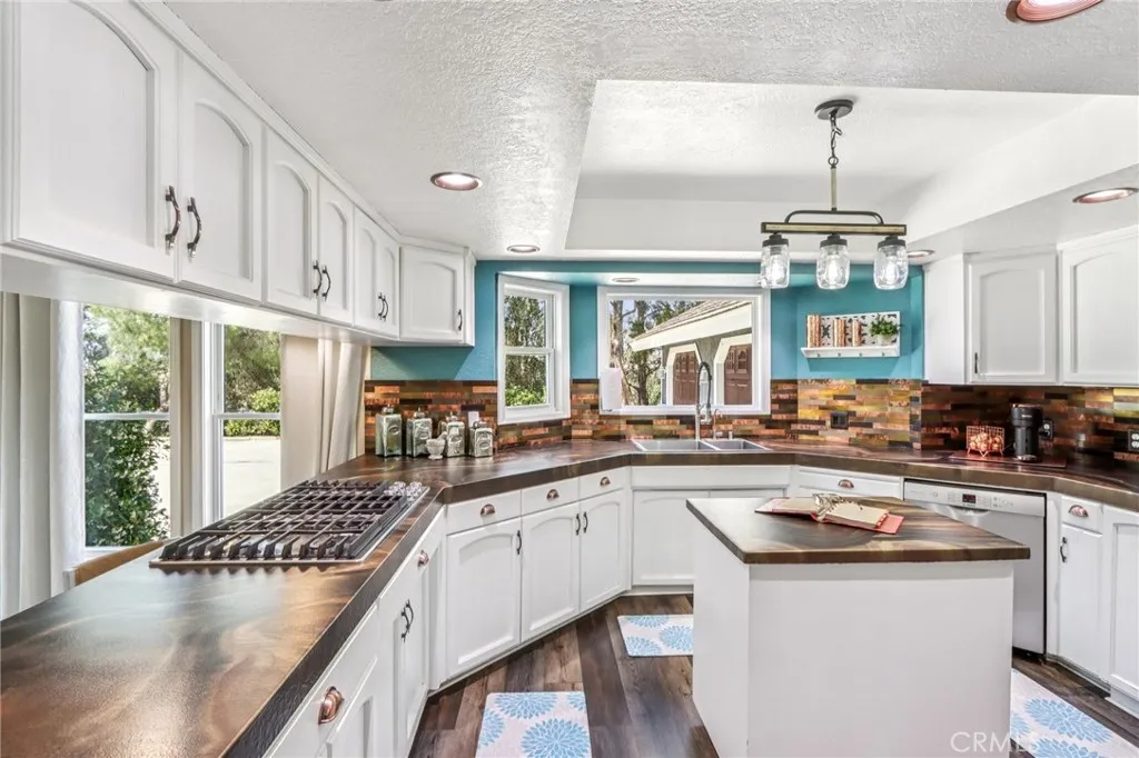 Winchester, California 92596, United States, 4 Bedrooms Bedrooms, ,3 BathroomsBathrooms,Residential,Active,146017