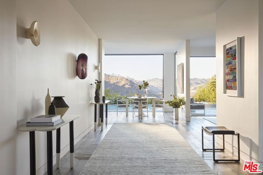 1769 Stone Canyon Road