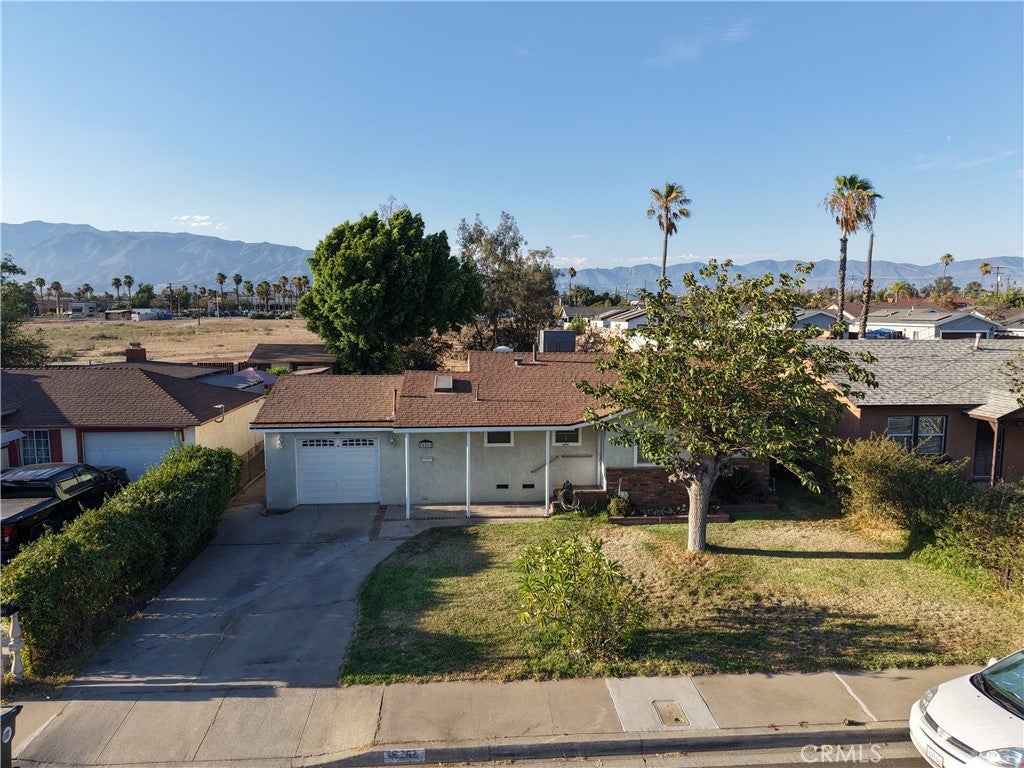 16262 Ivy Avenue