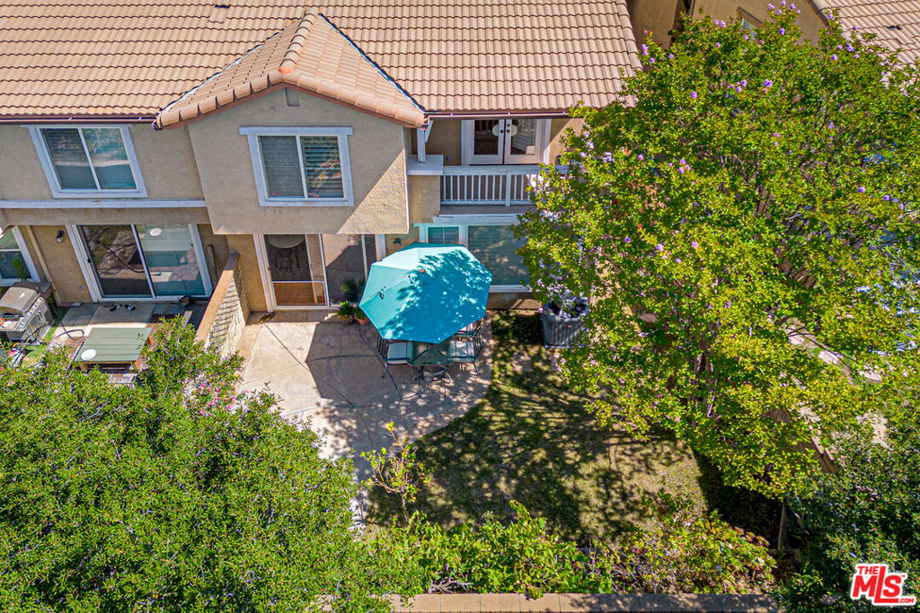 25684 Via Ventana