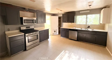 MLS: PW25140102