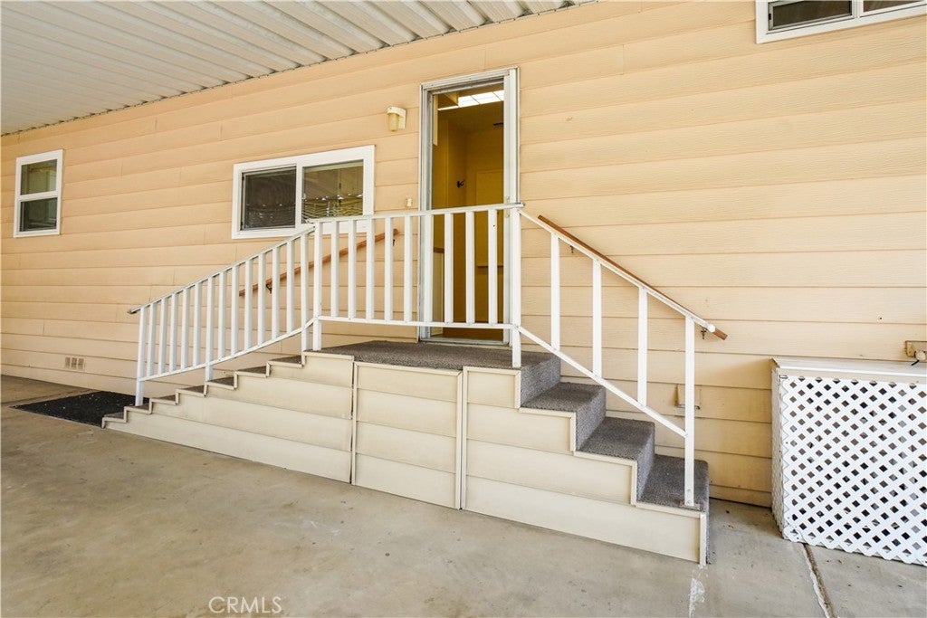 1195 La Moree Road 77