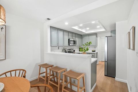 Tiny photo for 1334 Greenwich Court, San Jose, CA 95125 (MLS # ML82037520)