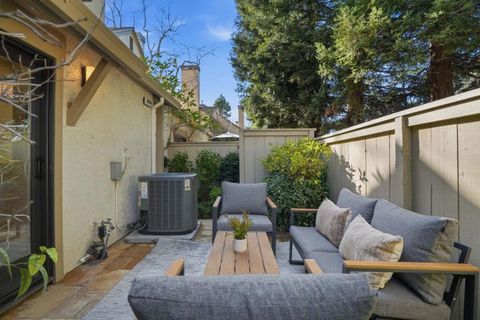 Tiny photo for 1334 Greenwich Court, San Jose, CA 95125 (MLS # ML82037520)